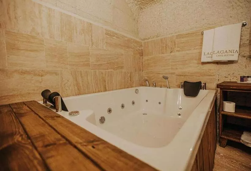 ホテル Lagania In Cave