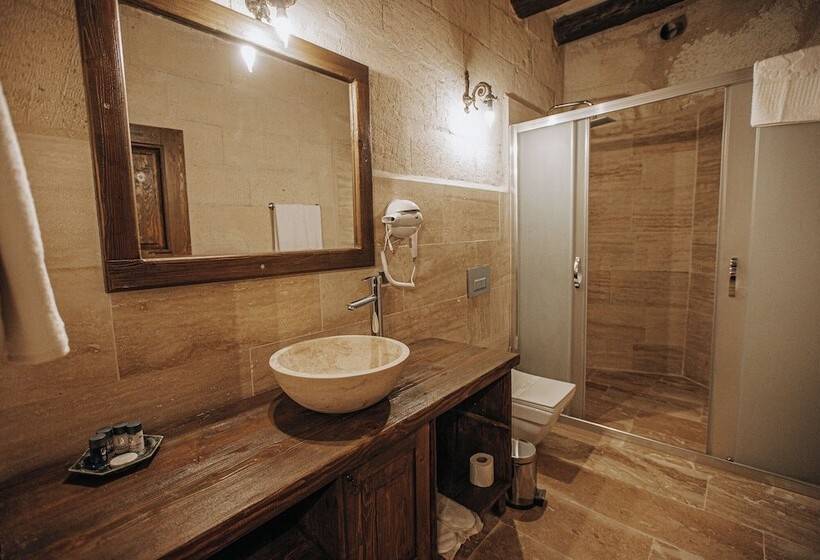 هتل Lagania In Cave