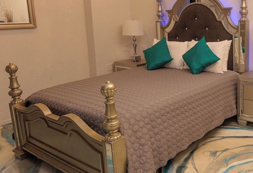 هتل Luxury Puerto Caribe Boutique