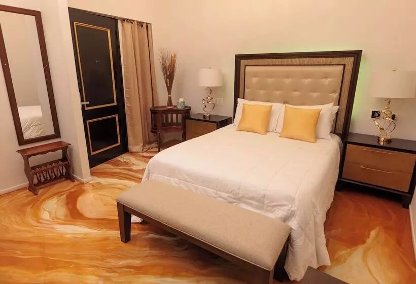 هتل Luxury Puerto Caribe Boutique