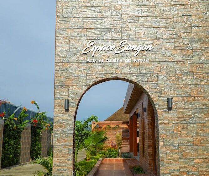 هتل Regina The Pearl