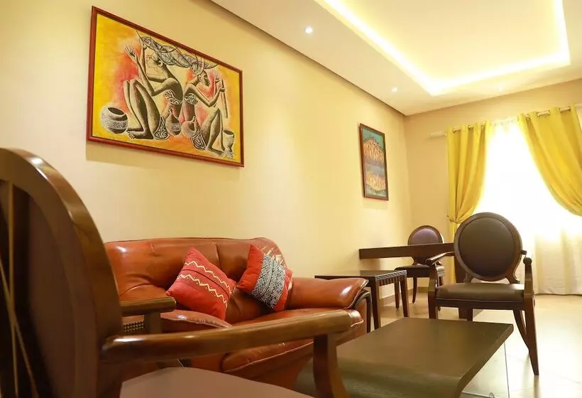 هتل Regina The Pearl