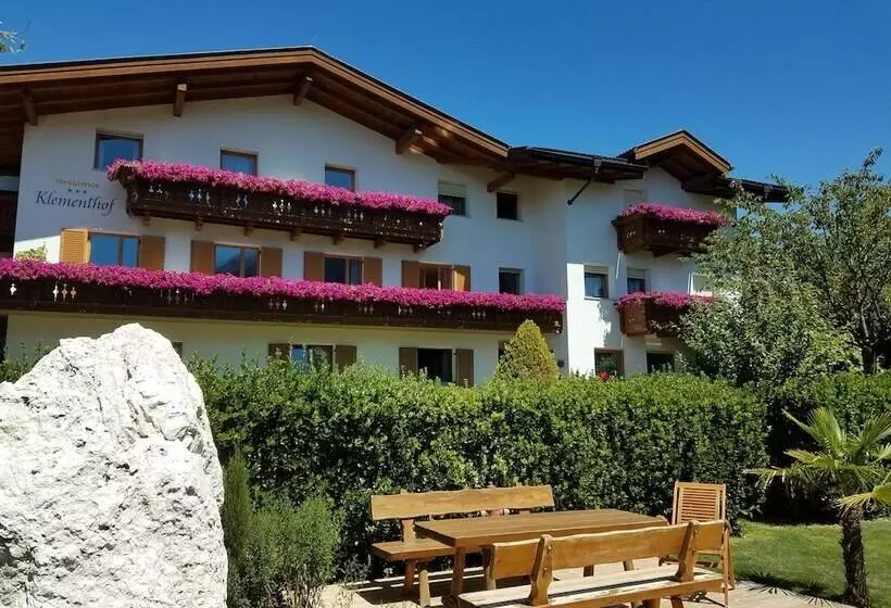 Aamiaismajoitus (B&B) Residence Klementhof #1