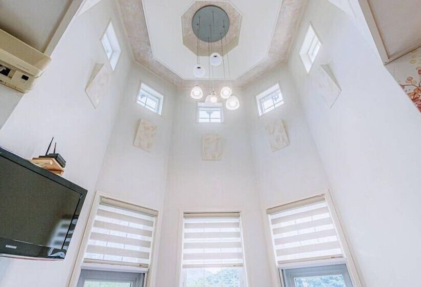 Gangchon Palace Pension