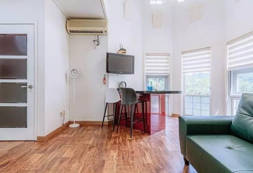 Gangchon Palace Pension