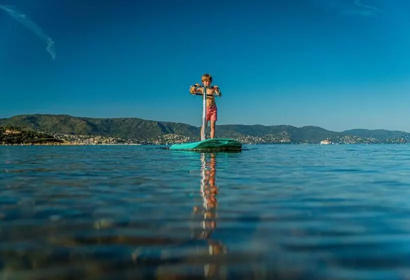 Beach Club Hotel St Emilie Energie Lake Mountain