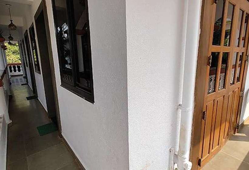 Отель Fabexpress Vaibhav Guest House