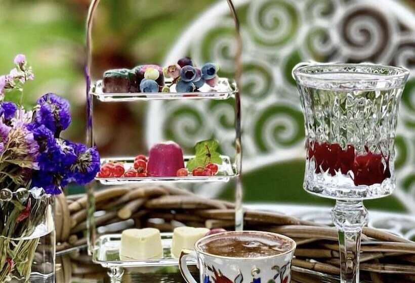 酒店 Lalezar Sea & Garden