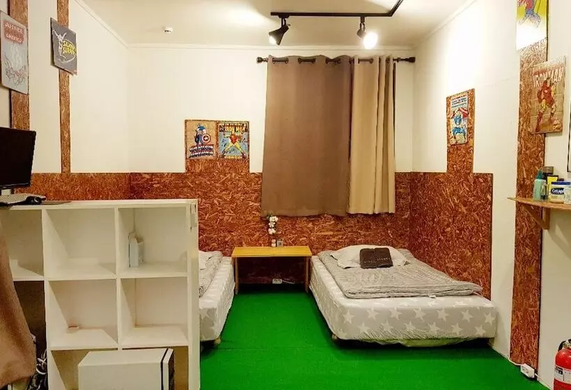 ペンション Jeju Airport First Night Guesthouse
