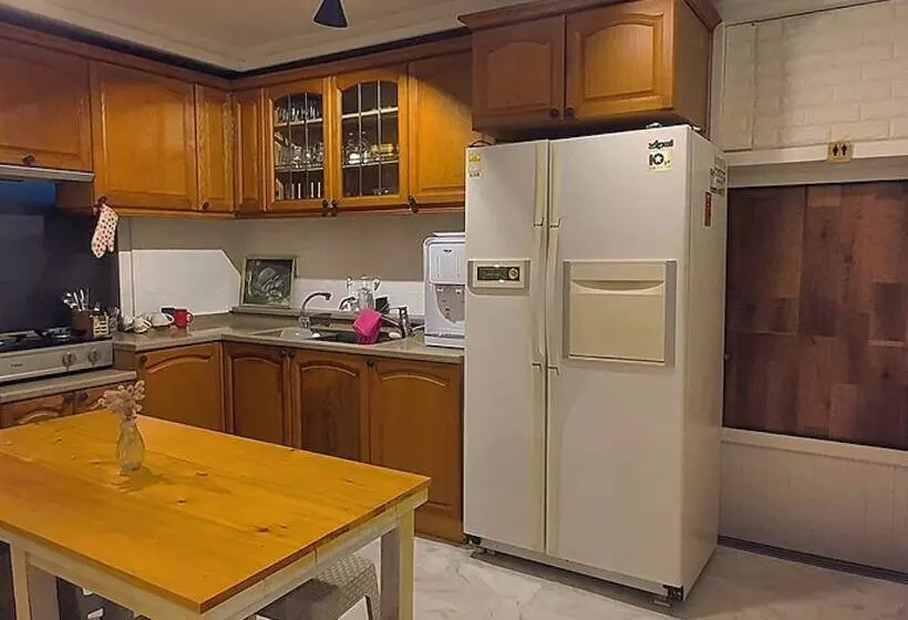 ペンション Jeju Airport First Night Guesthouse