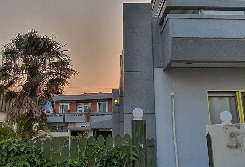 Majatalo Jeju Airport First Night Guesthouse