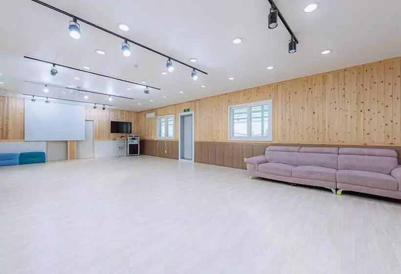 ペンション Momo268