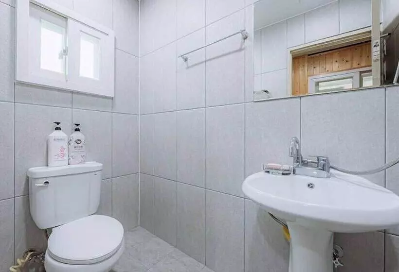 ペンション Momo268