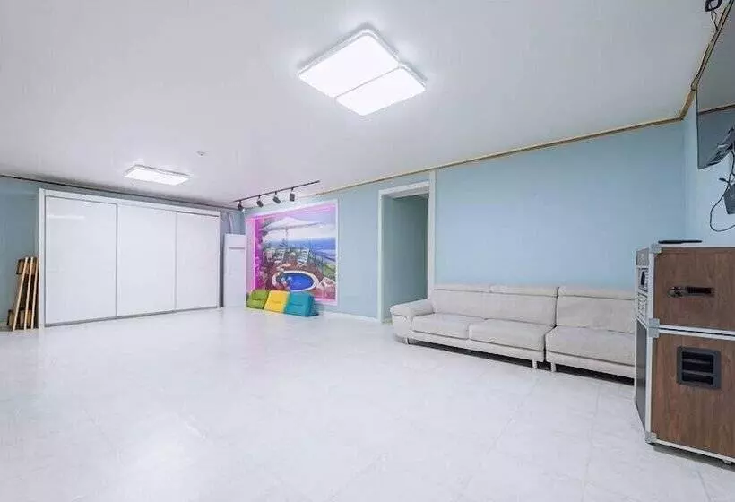 ペンション Momo268