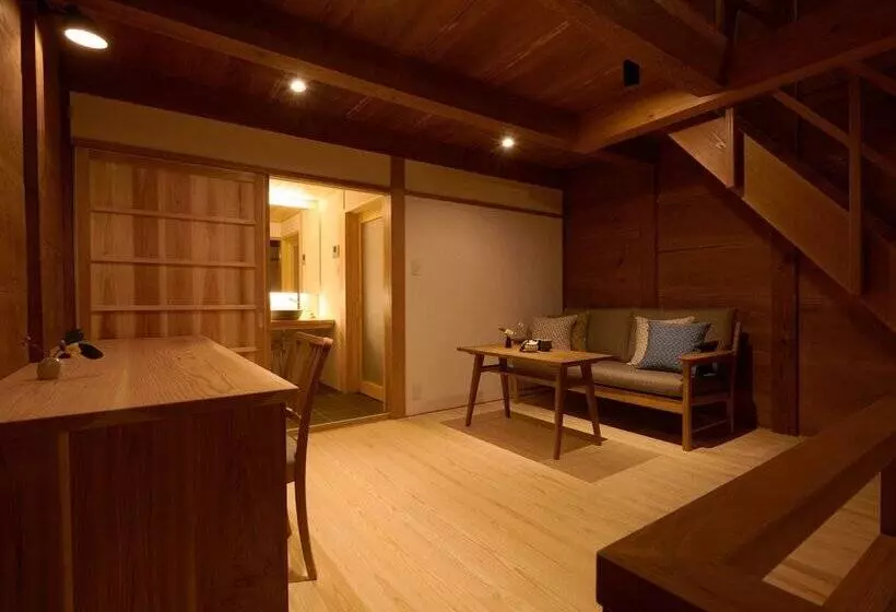 Majatalo Rita Izumo Hirata Sakemochida Kura