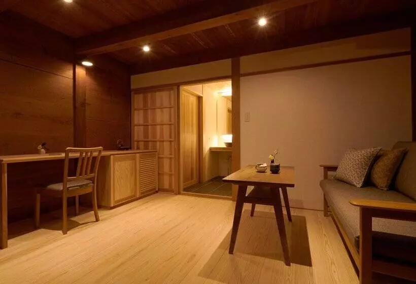 Majatalo Rita Izumo Hirata Sakemochida Kura