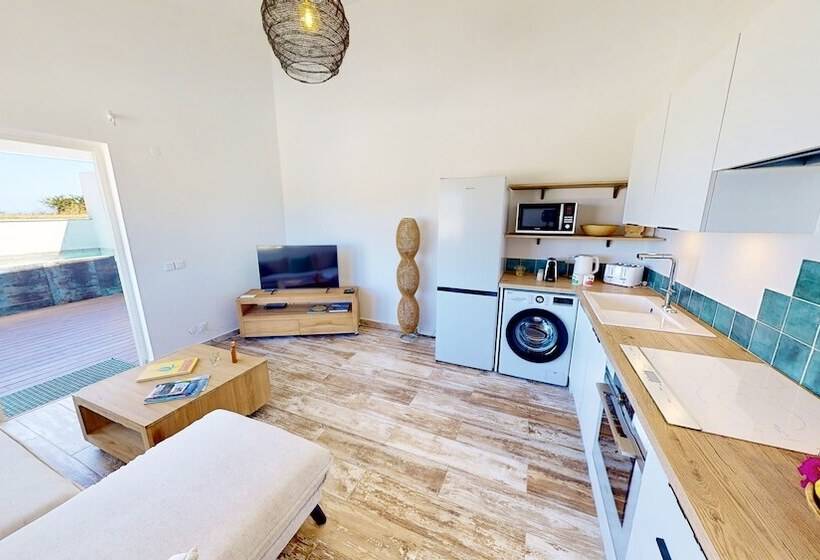 پانسیون Sunseeker Sxm