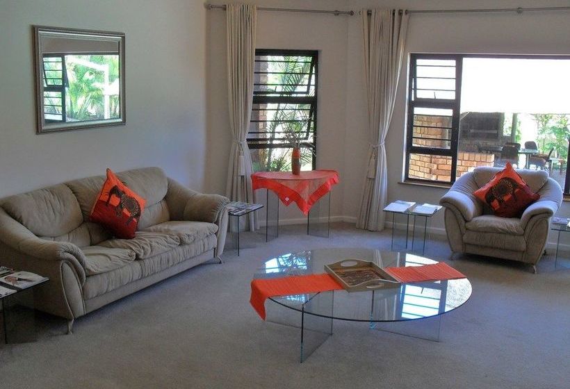 8 Royal Palm Bed & Breakfast