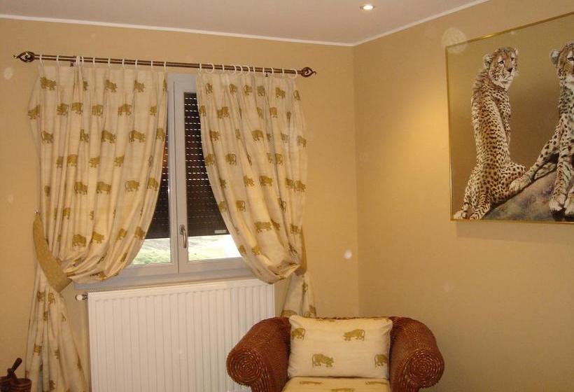 ベッドアンドブレックファースト Les Caselles De Marie