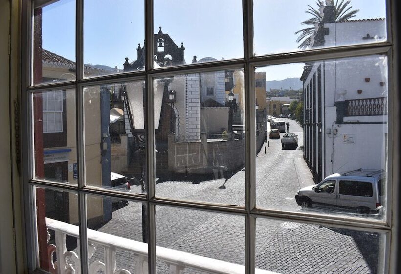 Hostel Albergue La Casa Encantada