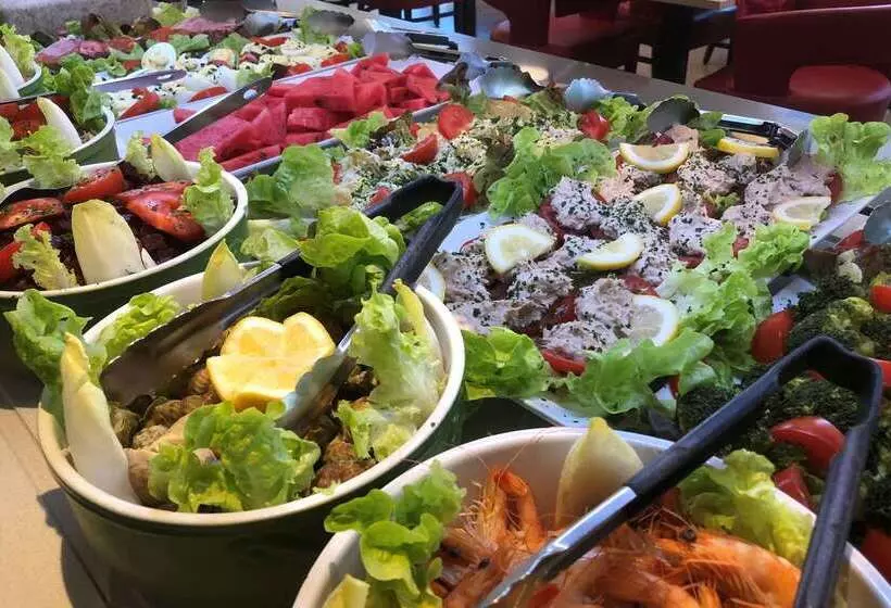 Brit Hotel Brive La Gaillarde   Restaurant La Limousine
