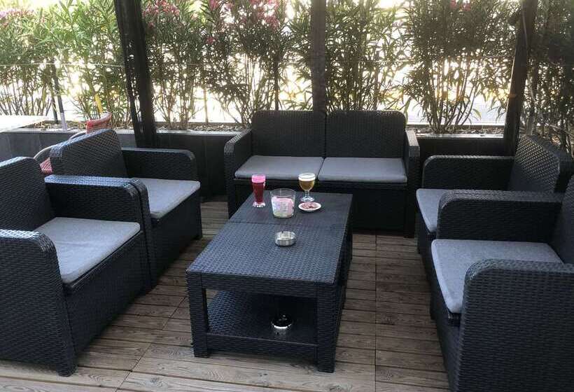 Brit Hotel Brive La Gaillarde   Restaurant La Limousine