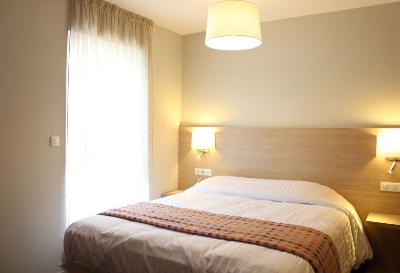 Brit Hotel Brive La Gaillarde   Restaurant La Limousine