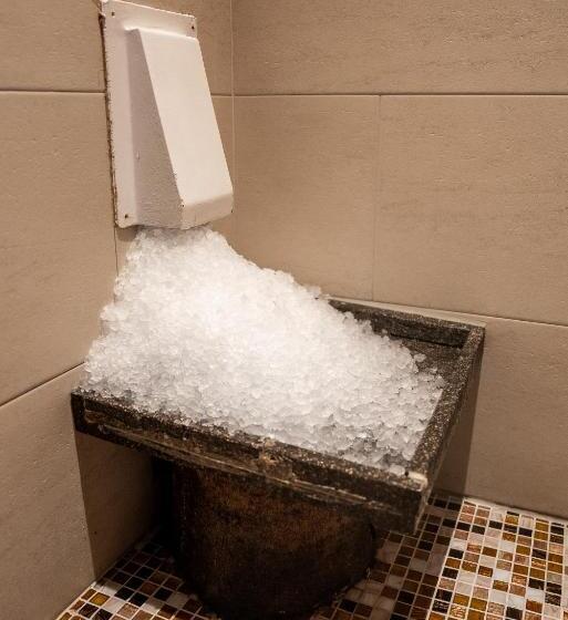 فندق Chalet Campiglio Imperiale