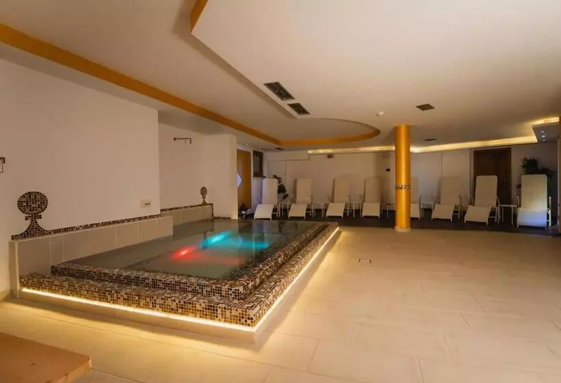 ホテル Chalet Campiglio Imperiale