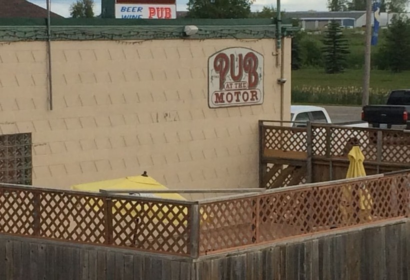 Otel Esterhazy Motor