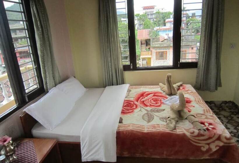 هتل New Annapurna Guest House