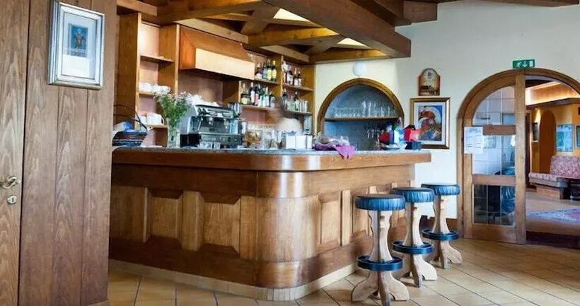 ホテル Residence Des Alpes