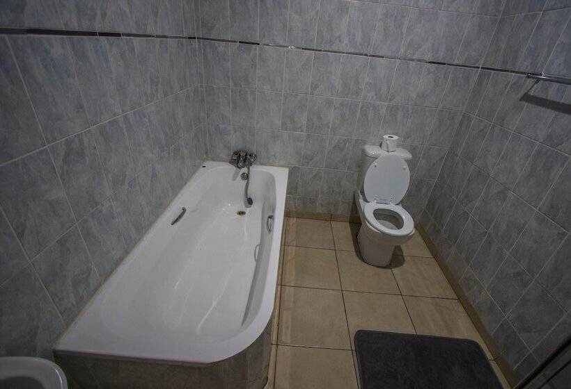 هتل The View Lodge