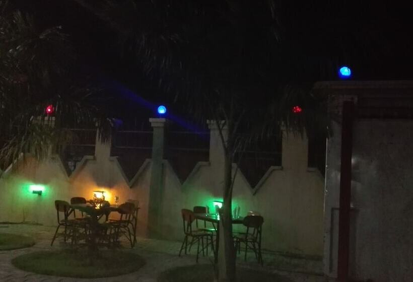 Naam Suite Motel Adults Only