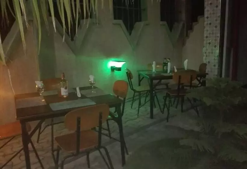 Naam Suite Motel   Adults Only