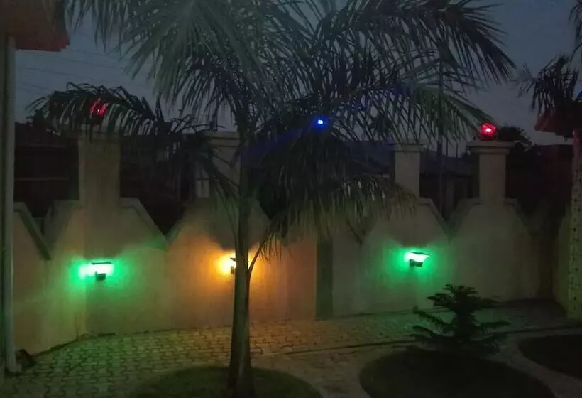 Naam Suite Motel   Adults Only