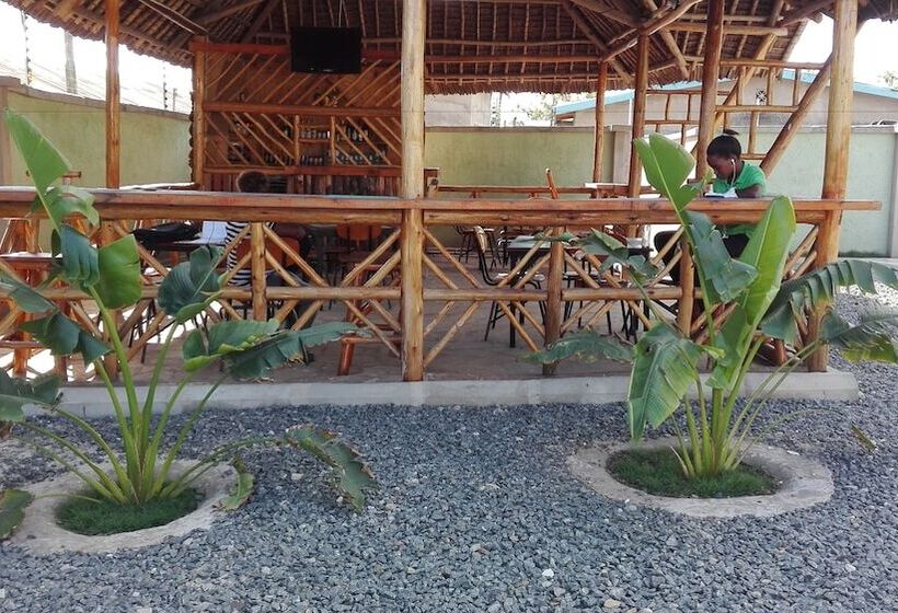 Naam Suite Motel Adults Only