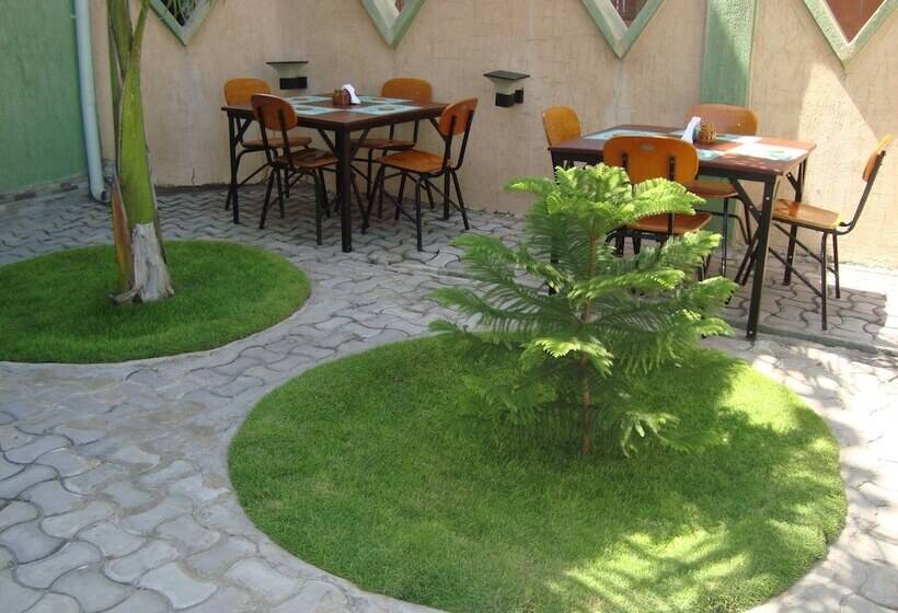 Naam Suite Motel Adults Only