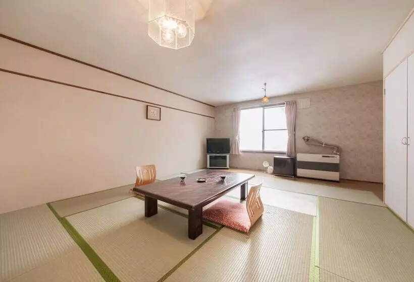 旅館 Katsurada