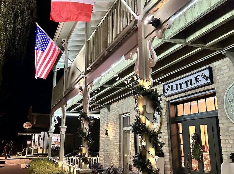 The Little Inn Of Bayfield