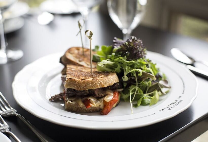 The Little Inn Of Bayfield