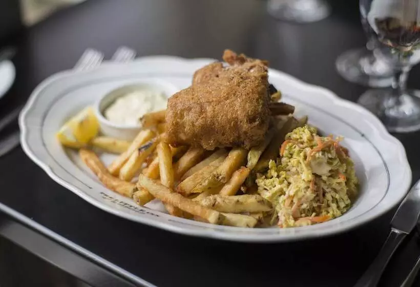 The Little Inn Of Bayfield
