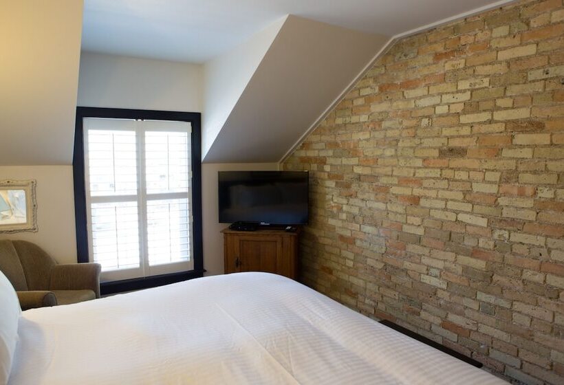 The Little Inn Of Bayfield