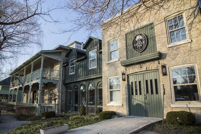 The Little Inn Of Bayfield