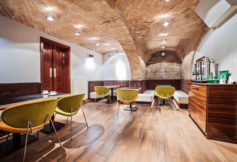 Fortune Old Town Boutique