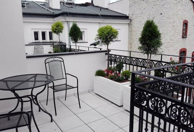 Fortune Old Town Boutique