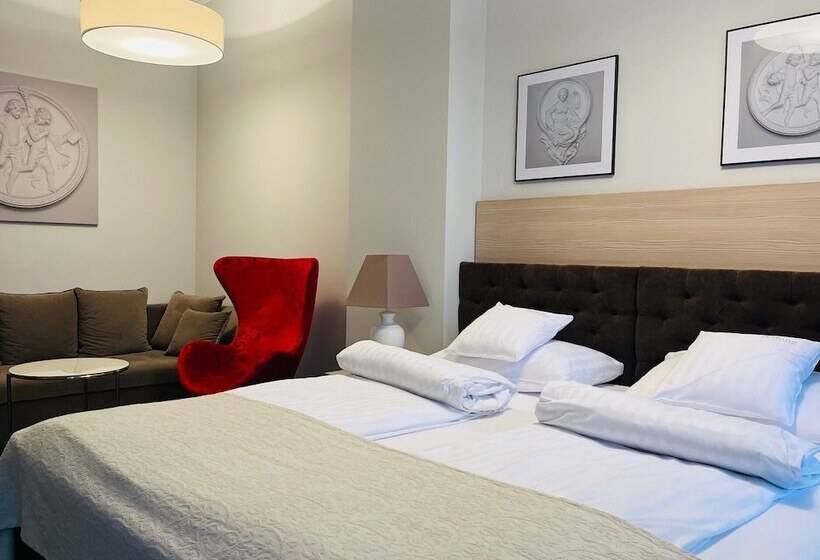 Fortune Old Town Boutique