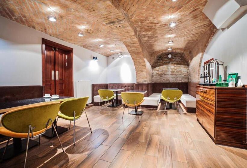 Fortune Old Town Boutique