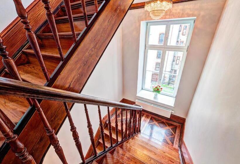 Fortune Old Town Boutique