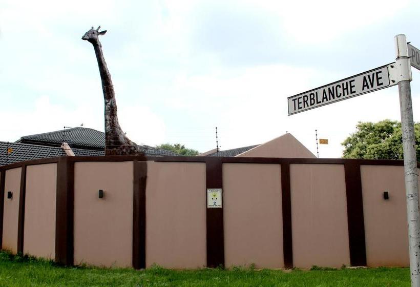 צימר 2 Op Terblanche Guesthouse